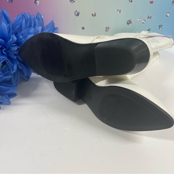 🤠WINTER WHITE WESTERN BOOTS - Picture 8 of 10